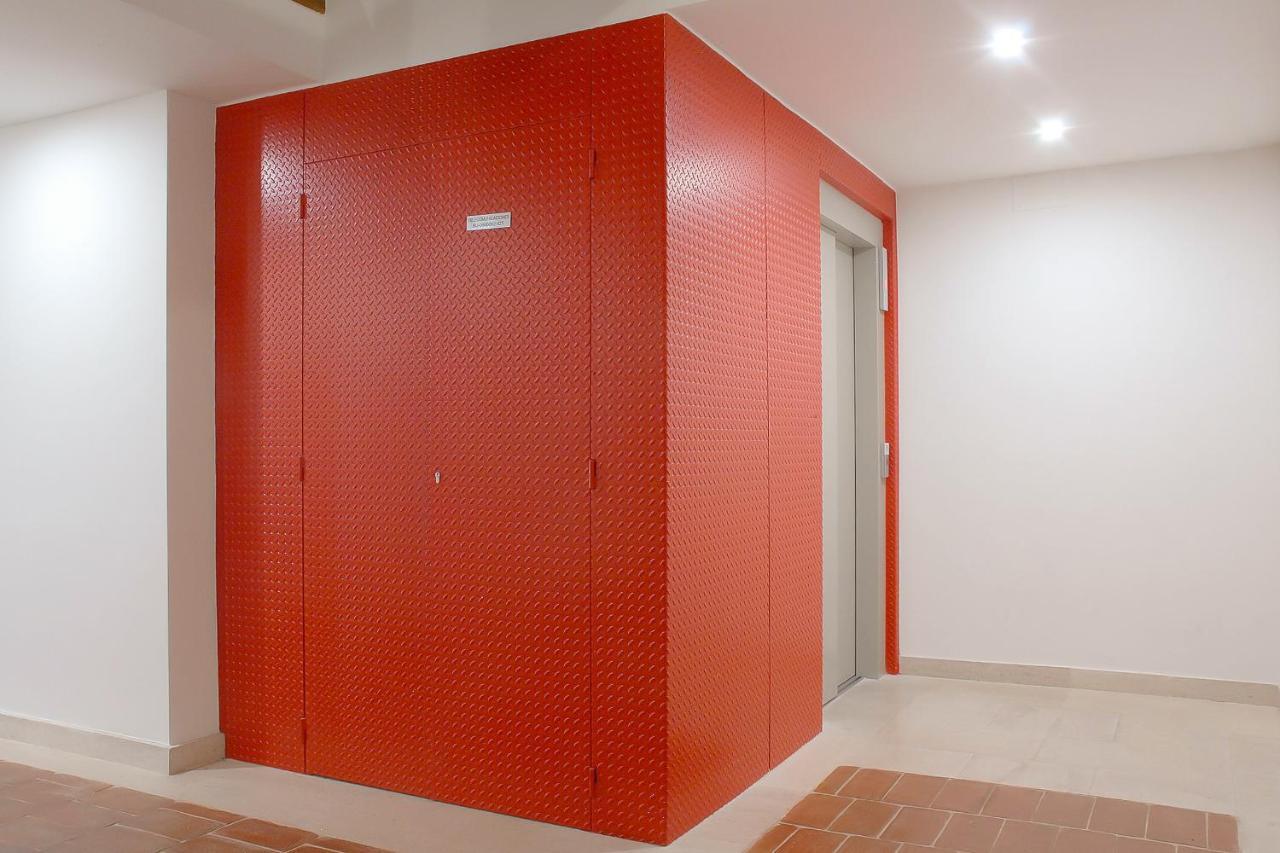 La Catedral Vut - Apt Para 4 Con Wifi En El Centro De Burgo 외부 사진